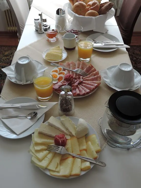 Pension Am Eschenbach Salzburg 2*,
