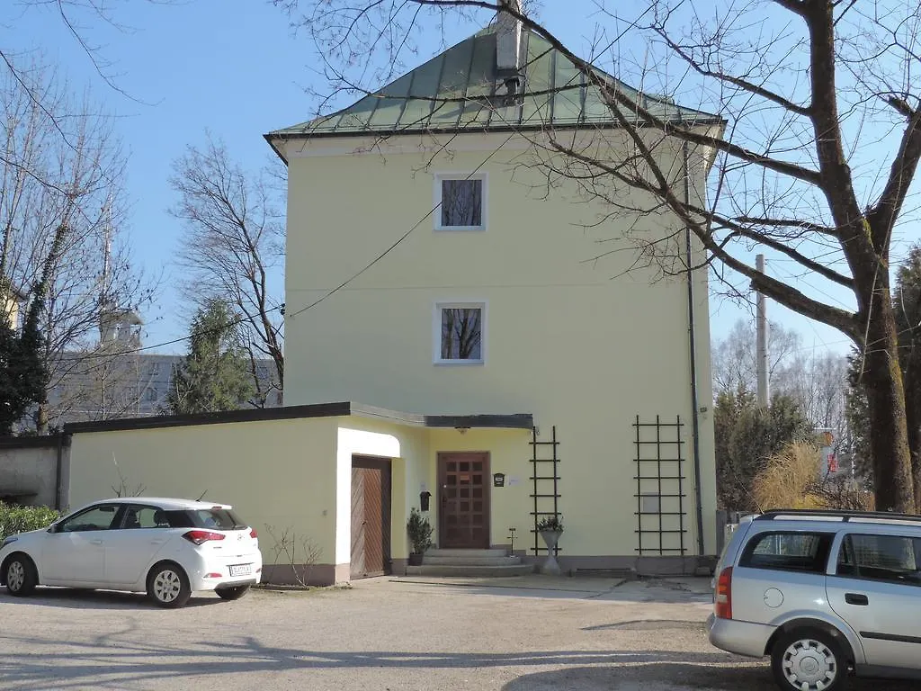 Guest house Pension Am Eschenbach Salzburg