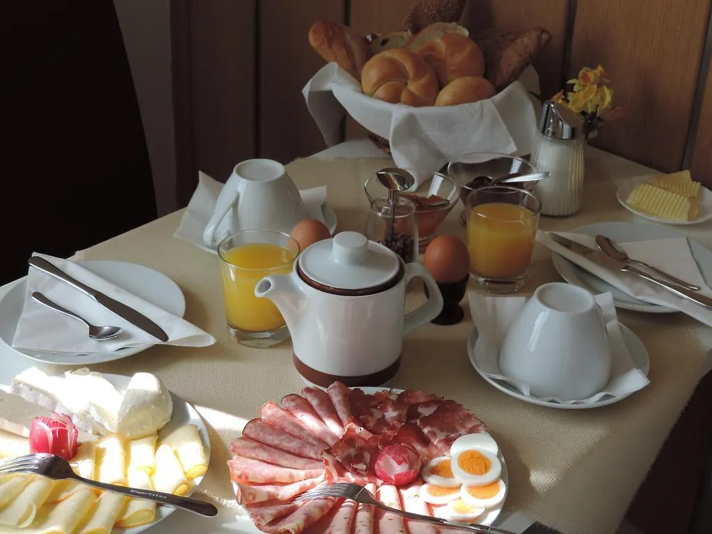 Pension Am Eschenbach Salzburg 2*,